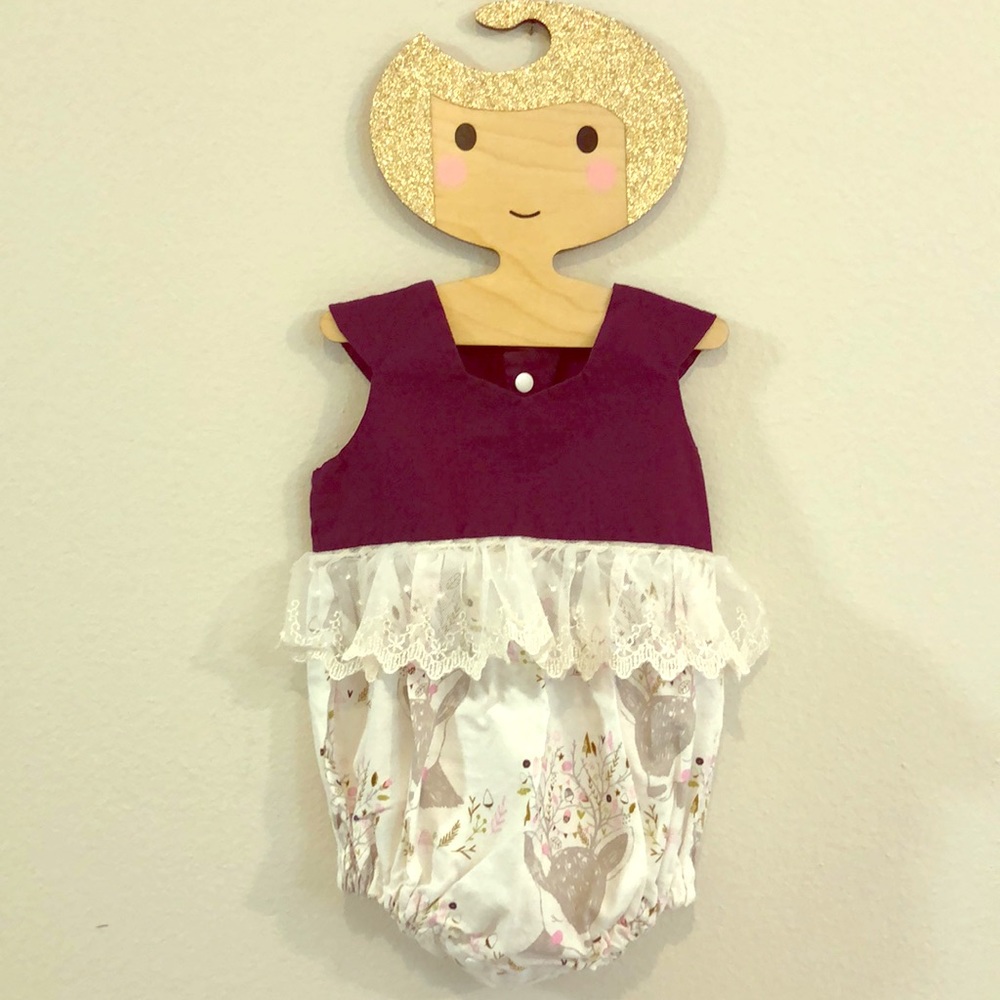EUC 2/3T Little Ladies Boutique Fawn Romper!